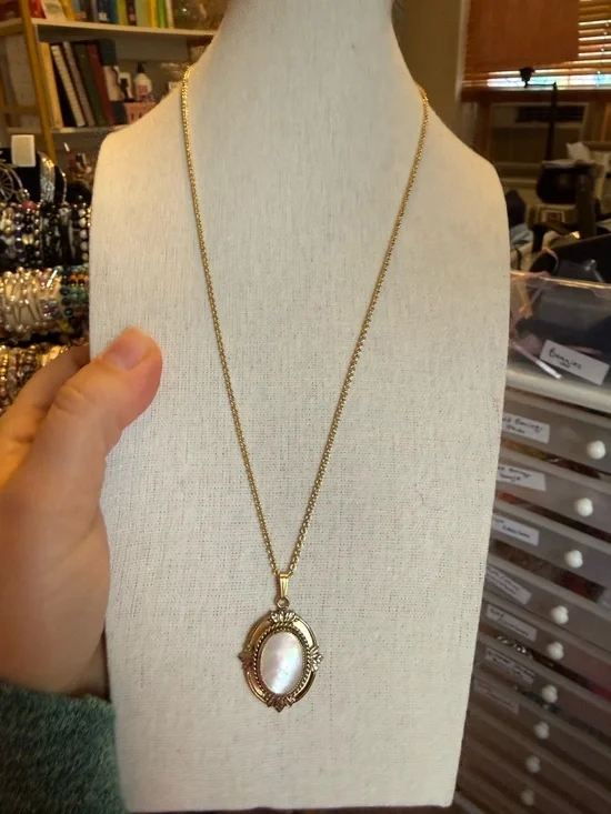 Gold-Tone Oval Mother-of-Pearl Pendant Necklace - White - Picture 2 of 8